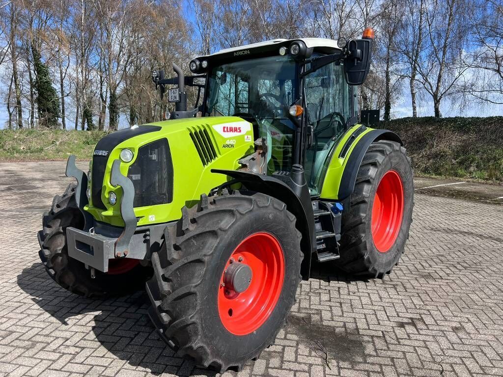 Claas Arion 440 Trattore 57.500 €