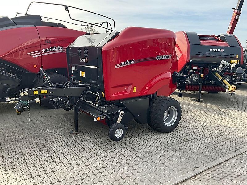 E-FARM: Case IH RB 344 RC - Presse à balles - id FVPJELT - 24 790 € - Allemagne