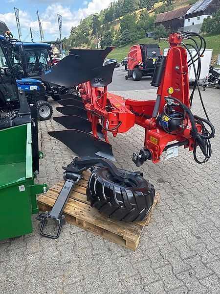 Kuhn Vari-Master 153 5 (4E+1) Charrue 30 000 €