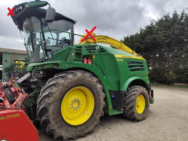 John Deere 8400 Self propelled forage harvester €190,000