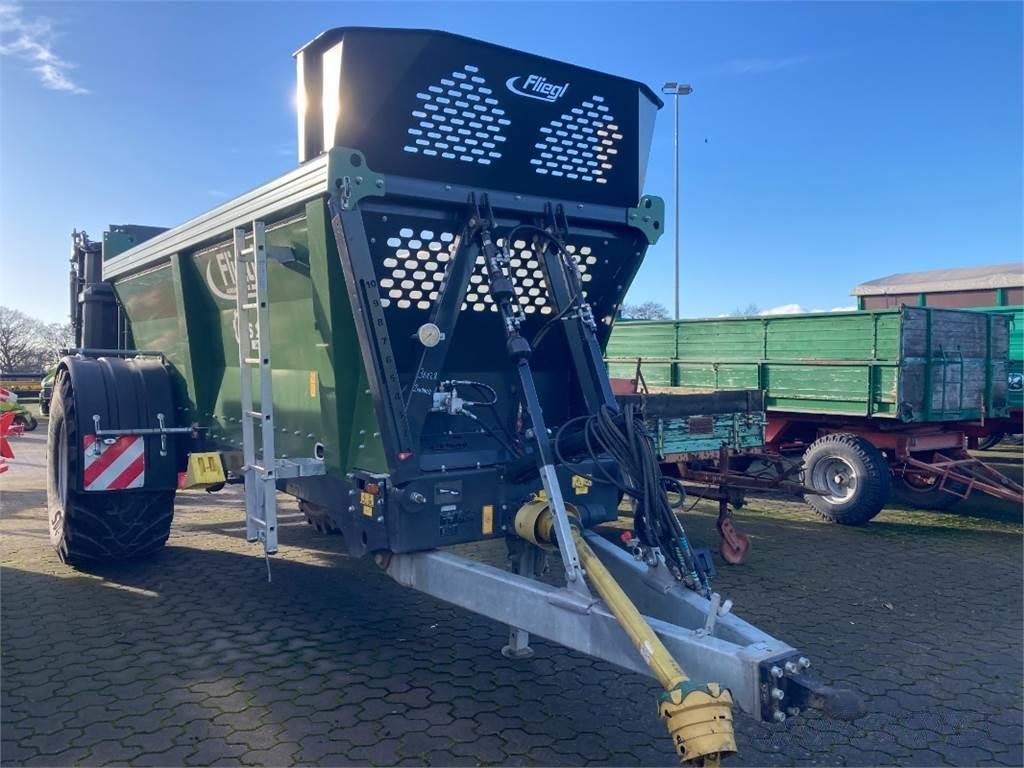 E-FARM: Fliegl kds 140 junior - Esparcidor de estiércol líquido autopropulsado - id BDVDAQQ - 35.950 € - Año: 2021 - Alemania