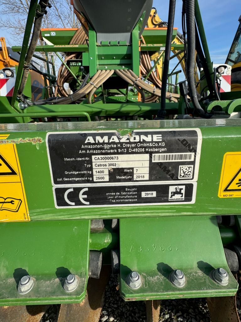 E-FARM: Amazone catros+ 3003 special - Coltivatore - id ENN9RXT - 18.000 € - Anno di costruzione: 2018 - Francia