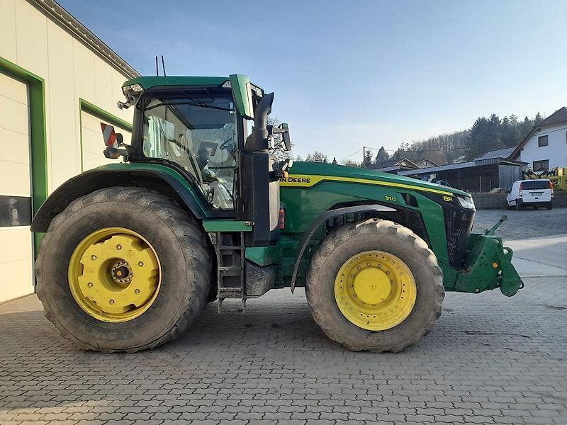 John Deere 8R 370 Traktorius 184 500 €