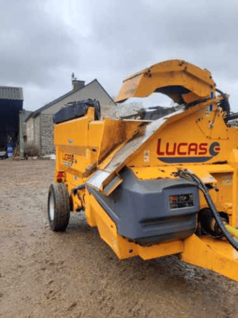 Lucas castor 60 g silagecutterandspreader €10,000