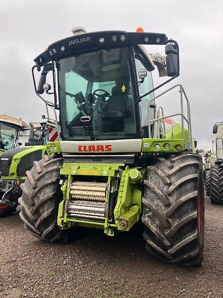 Claas Jaguar 990 Self propelled forage harvester