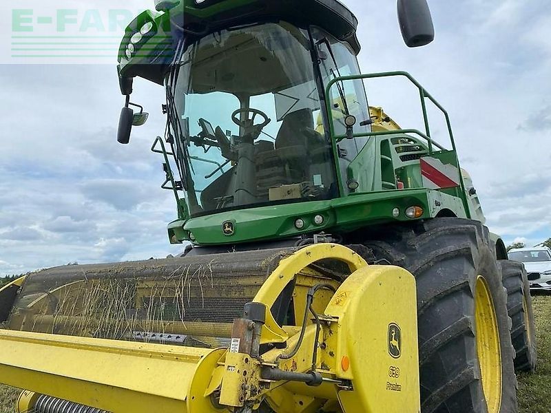 John Deere 8300 Self propelled forage harvester €238,247