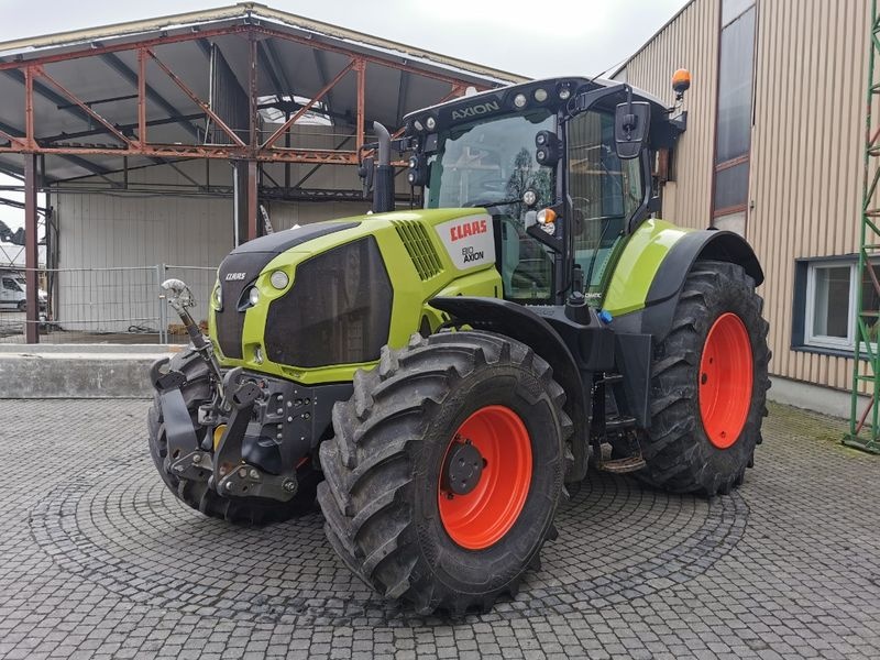 Claas Axion 810 CMATIC tractor €99,500