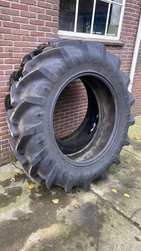Other onbekend pirelli\16.9\r38 Wheel and track