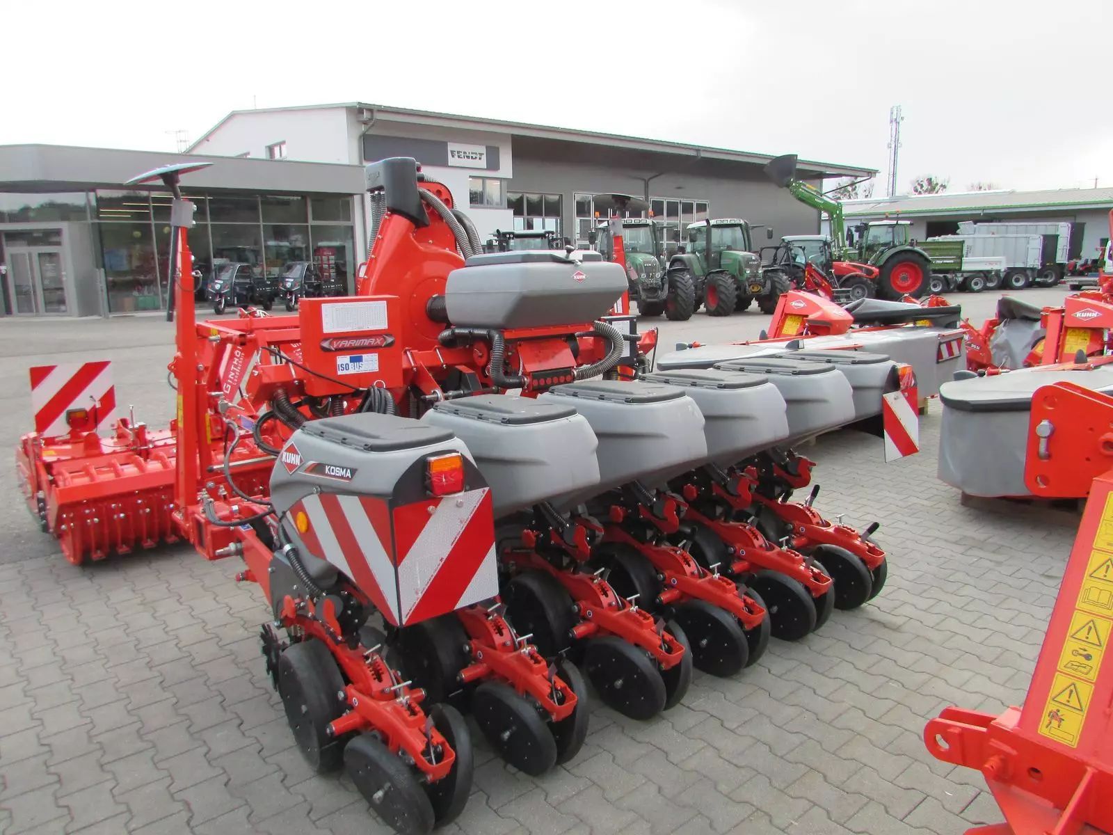 Kuhn kosma ti 6-reihig Vetőgép 35 750 EUR