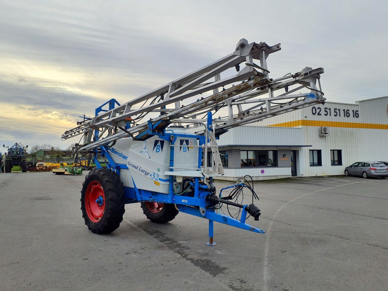 E-FARM: Blanchard grand large 3200 - Pulverizador - id 5TJEQHM - 8000 € - Año: 2002 - Francia