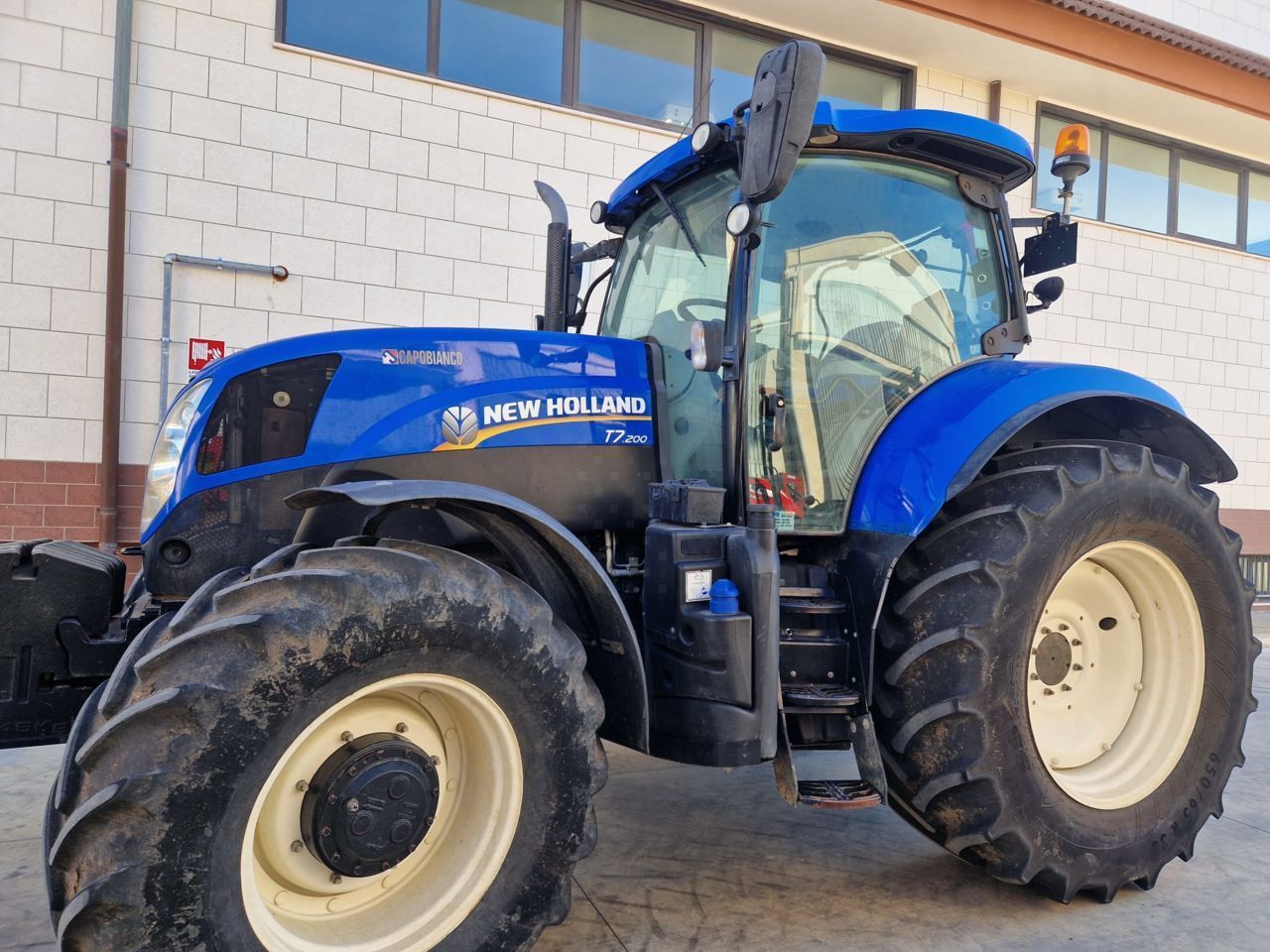 New Holland T7.200 Tractor €65,000