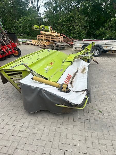 E-FARM: Claas disco 3100c - Segadora - id 3WSZ2ER - 6900 € - Año: 2012 - Alemania