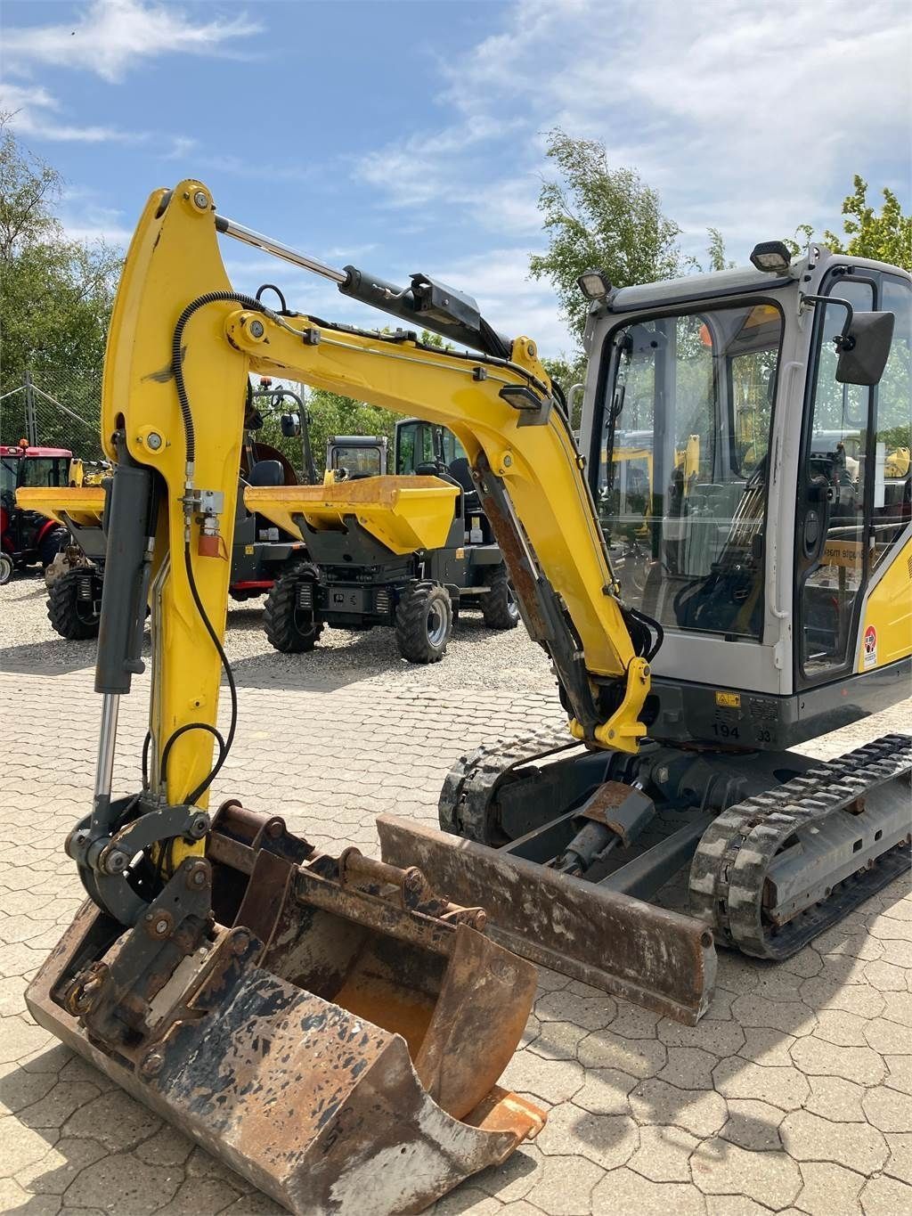 Wacker Neuson et24 Mini excavator 23.423 EUR