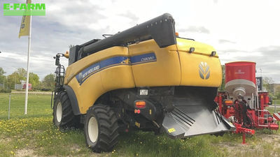 E-FARM: New Holland CX 8080 - Combine harvester - id KYNYKSM - €119,000 - Year of construction: 2014 - Engine hours: 2,198,Engine power (HP): 360,Latvia