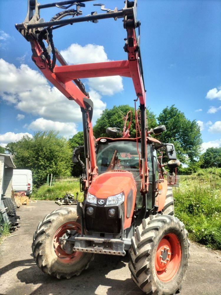E-FARM: Kubota M5091 - Tractor - id MGQWXIL - €39,500 - Year of construction: 2019 - Engine hours: 4,700,Engine power (HP): 92,France