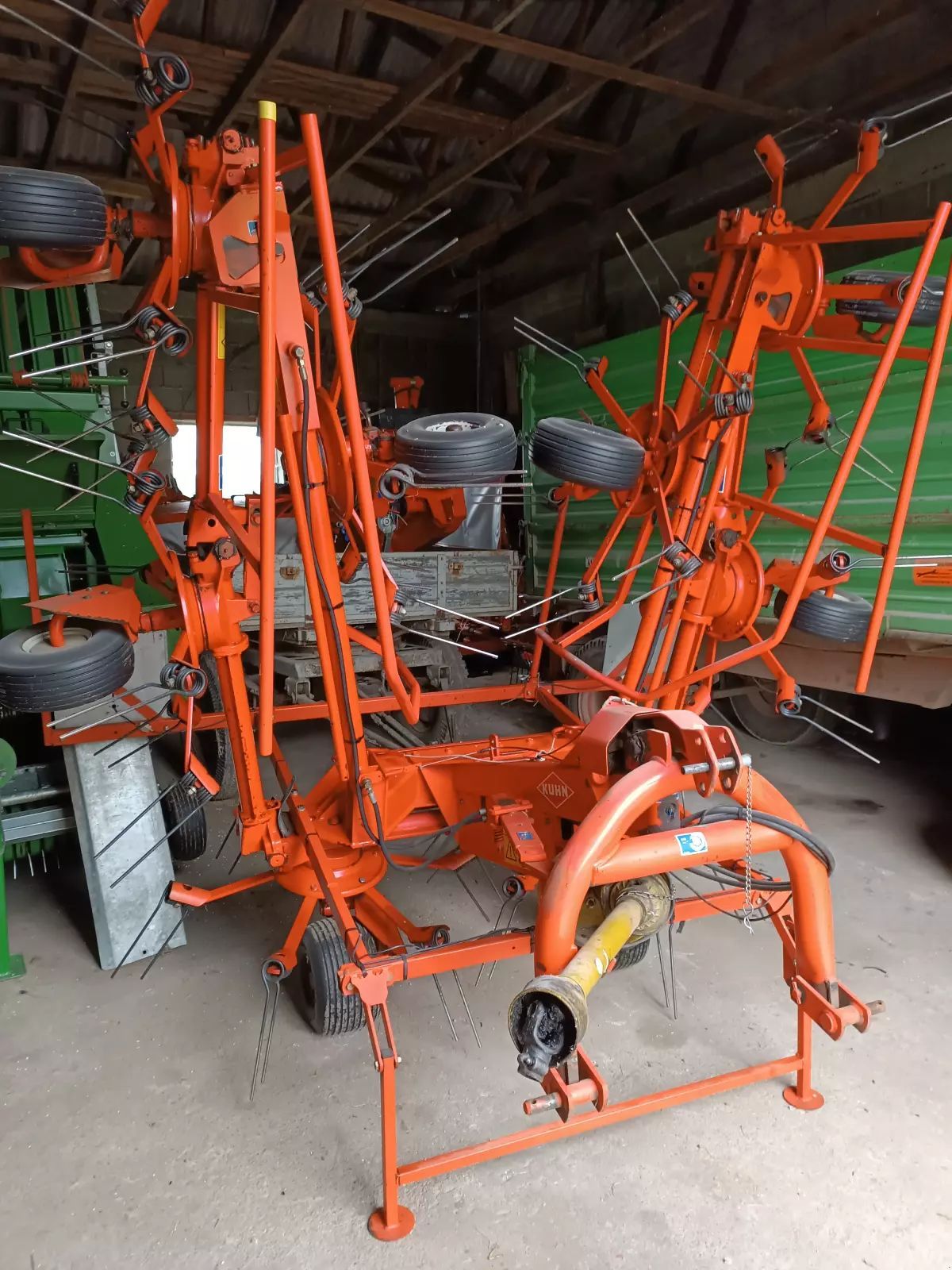 Kuhn GF 8501 MH Tedder €6,132