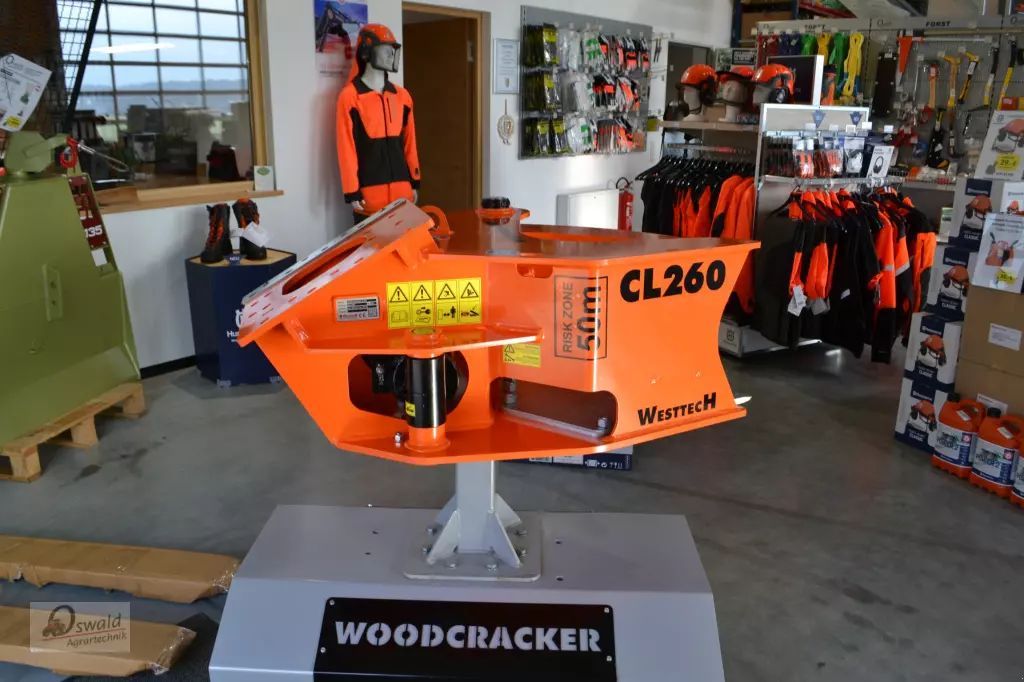 E-FARM: WesttecH woodcracker cl260 - Équipement forestier - id XKH4S58 - 5 756 € - Allemagne