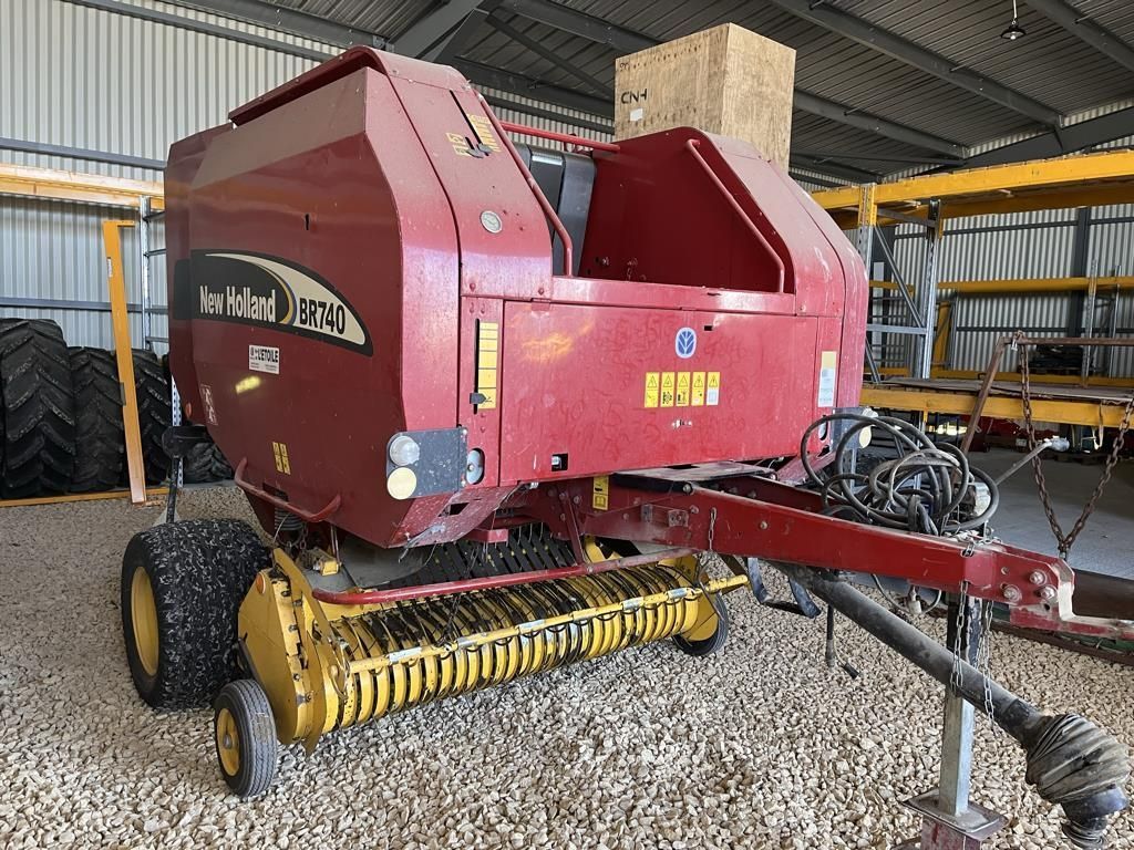 New Holland BR740 Presă de balotat