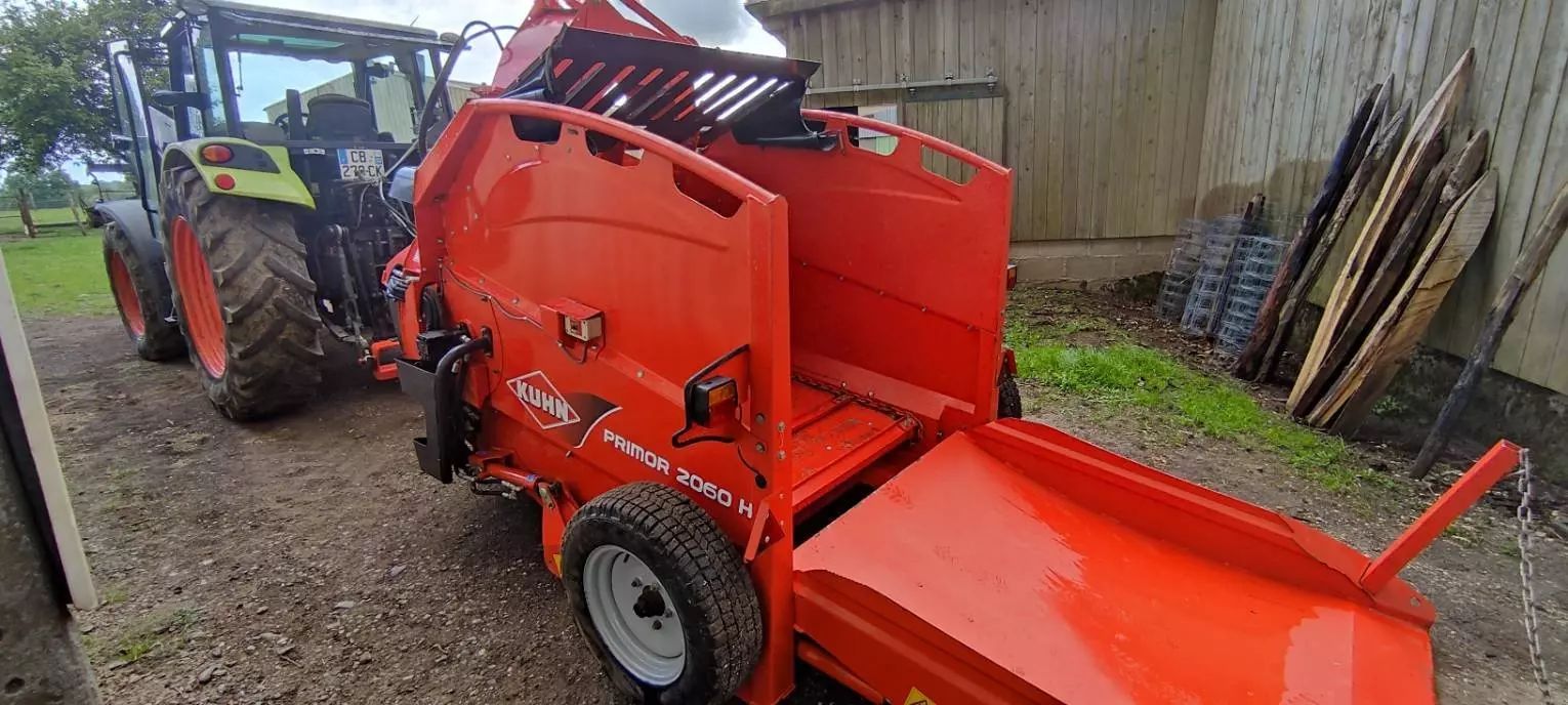 E-FARM: Kuhn primor 2060 h - Désileuse pailleuse - id 2CF5AMG - 10 000 € - Année: 2013 - France
