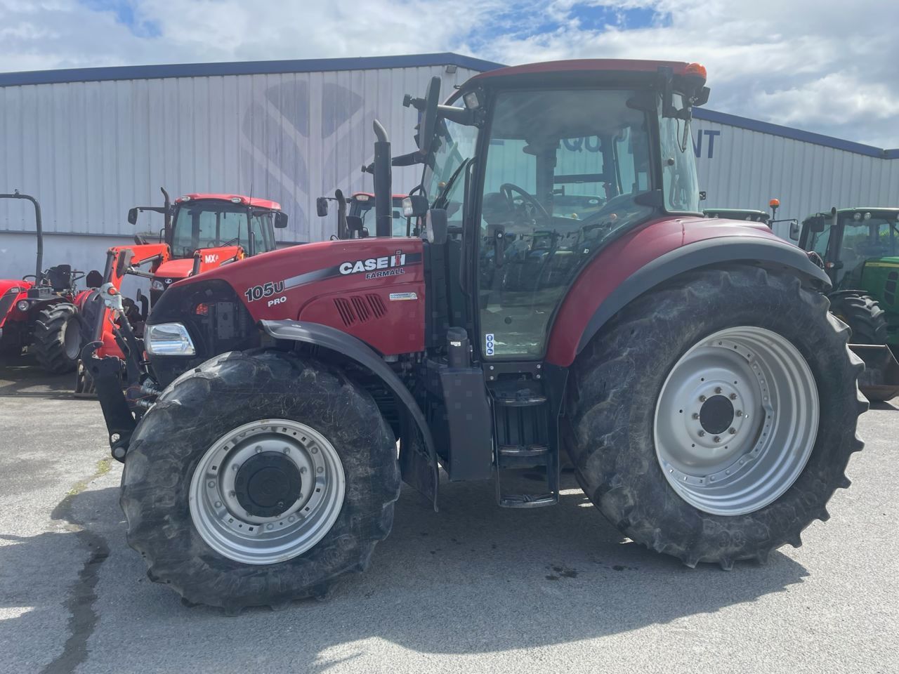 E-FARM: Case IH Farmall 105 Pro - Tractor - id FJGCUYI - €39,500 - Year of construction: 2014 - Engine hours: 4,466,Engine power (HP): 105,France