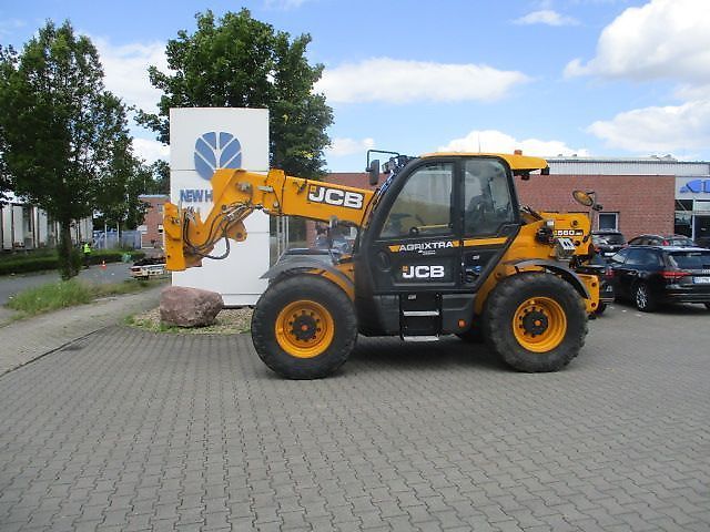 E-FARM: JCB 560-80 AGRI Xtra - Ładowacz teleskopowy - id MEAP98P - 112 521 € - Rok produkcji: 2022 - Motogodziny: 1975,Moc silnika: 152,Niemcy
