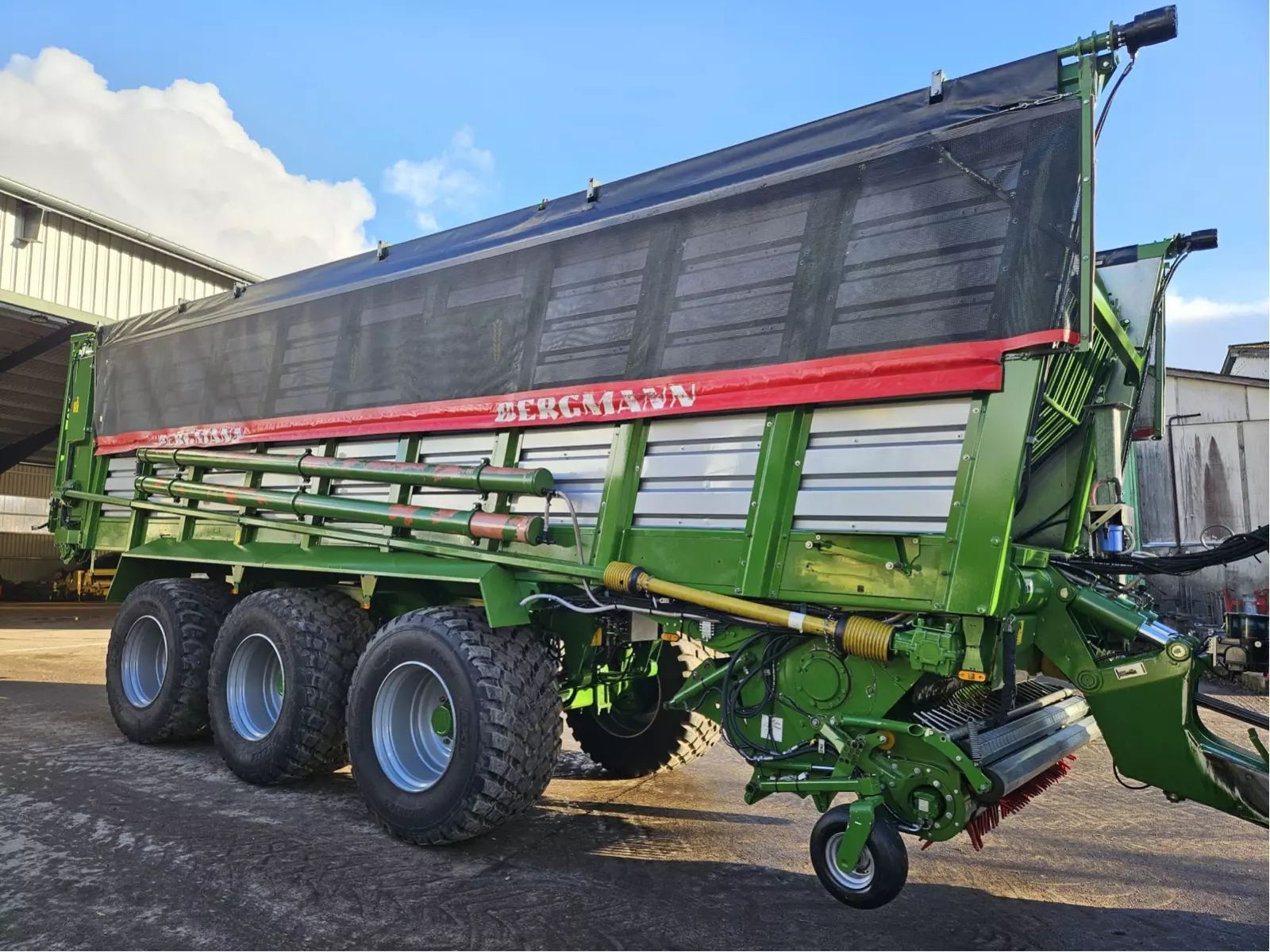 Bergmann Shuttle 490 S Przyczepa 84 500 €