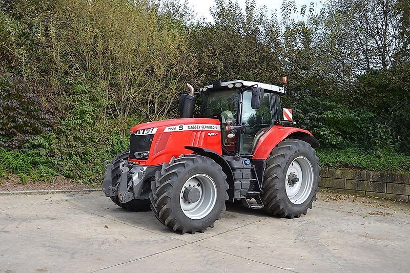 E-FARM: Massey Ferguson 7726S - Tractor - id 8D3EME9 - 90.000 € - Año: 2019 - Horas: 7200,Bélgica