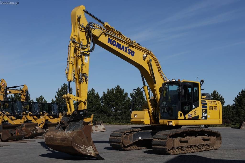 KOMATSU pc 210 lc-11 Гусеничный экскаватор 89 500 €