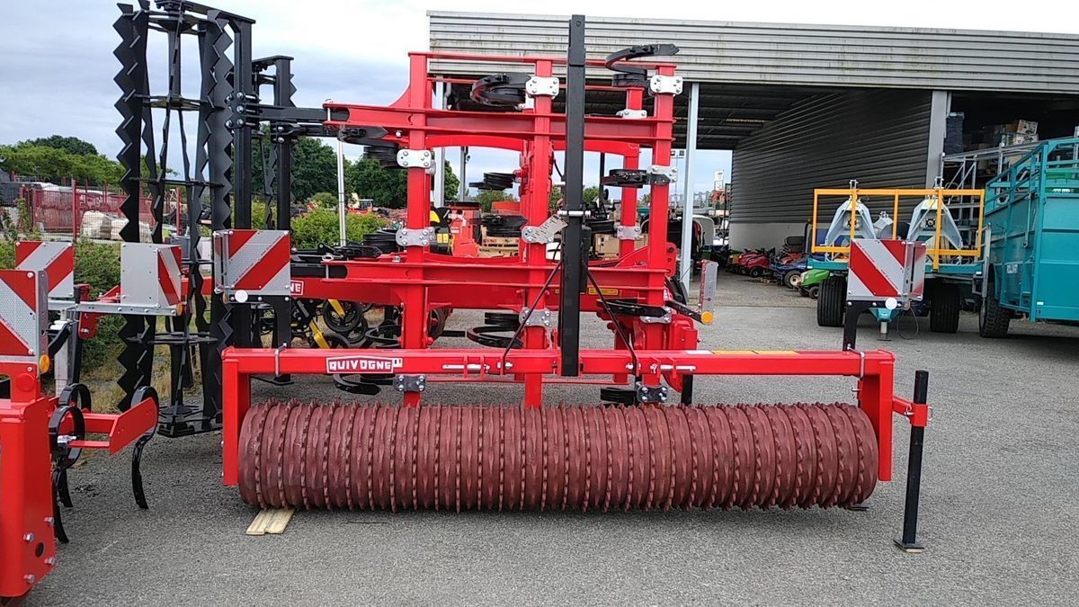 E-FARM: Quivogne rsr 300 - Presses and roller - id QMCYHSH - Year of construction: 2023 - France