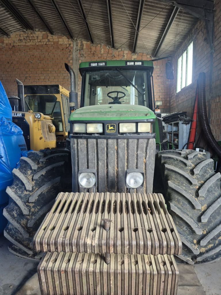John Deere 8200 Traktor 33 000 €