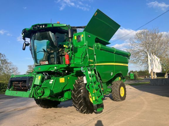 John Deere S 780 Combine harvester €398,429