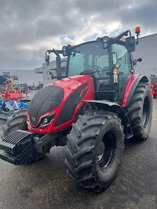 Valtra A 105 MH Traktor 66 000 EUR