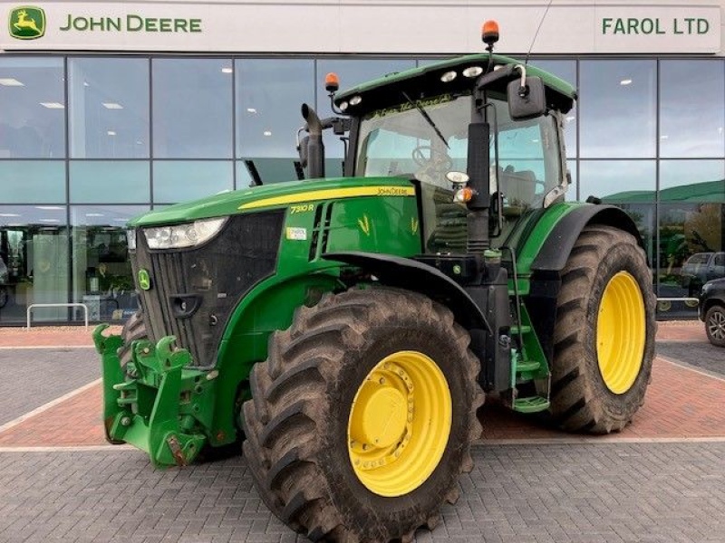 John Deere 7310 R tractor €87,292