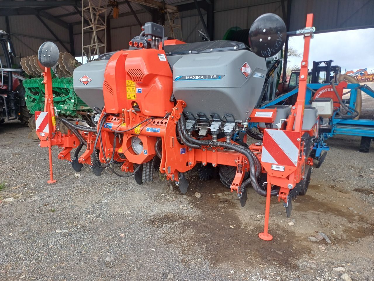 Kuhn maxima 3 ts e Maszyna do siewu punktowego 47 000 €