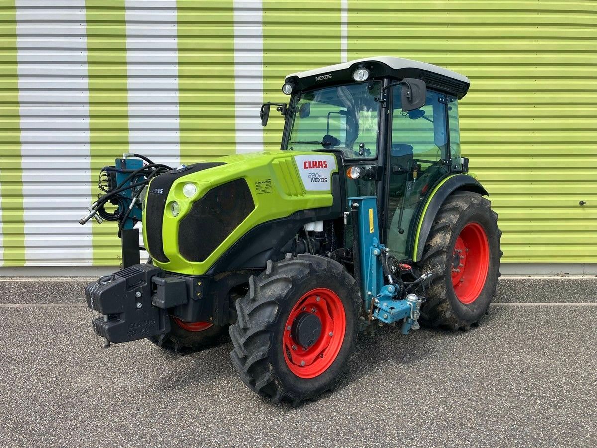 E-FARM: Claas Nexos 220 F - Tractor - id NS5DJLM - Año: 2021 - Horas: 600,Potencia del motor: 78,Francia