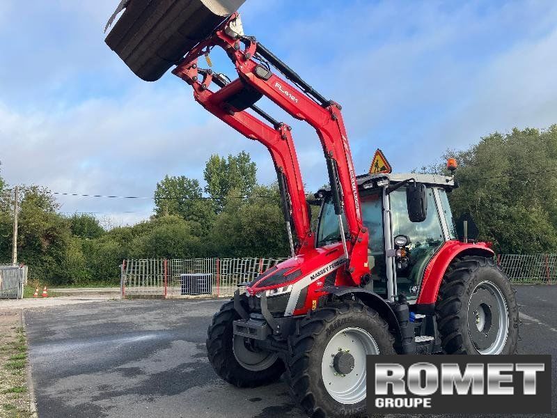Massey Ferguson 5S.105 Tractor €82,000