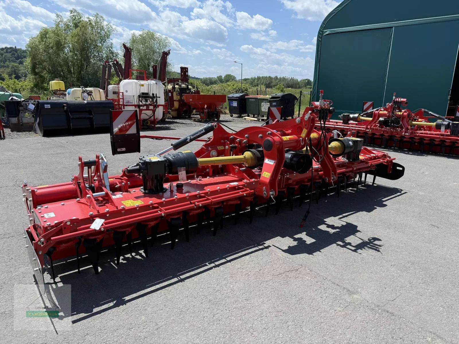 Kverneland Rotago 4050 F Power harrow €37,083