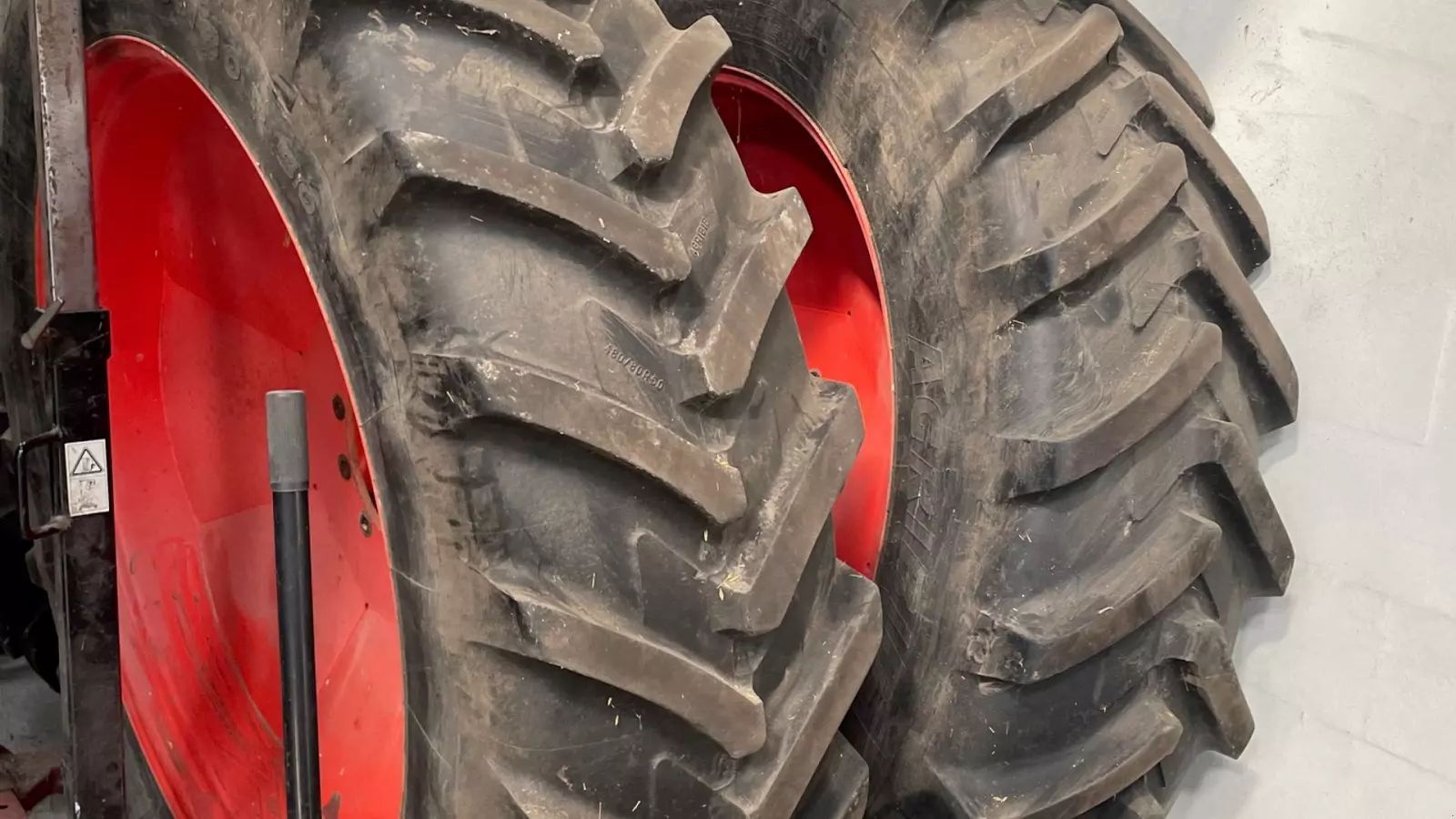 MICHELIN 420/85r34 og 480/80r50 Ruedas y orugas 5285 €