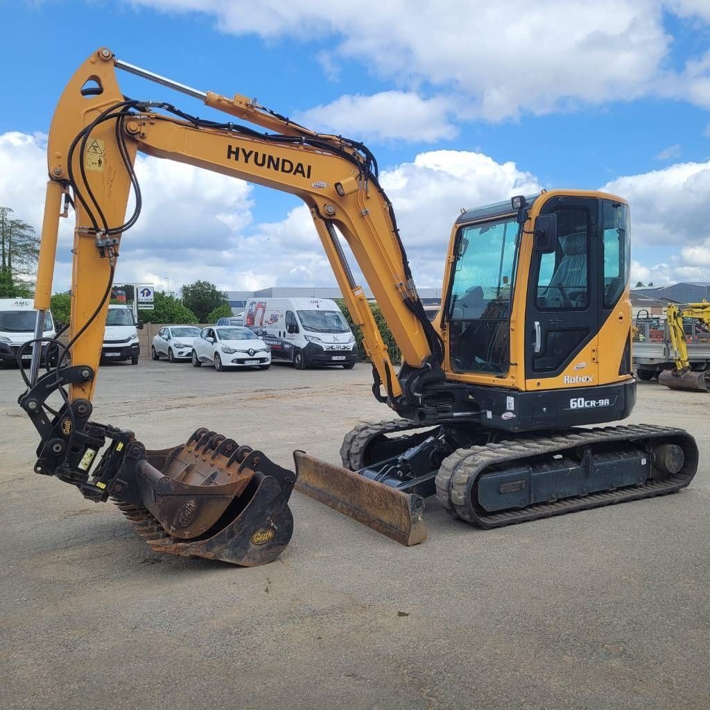 HYUNDAI r60cr9 Mini excavator €49,900