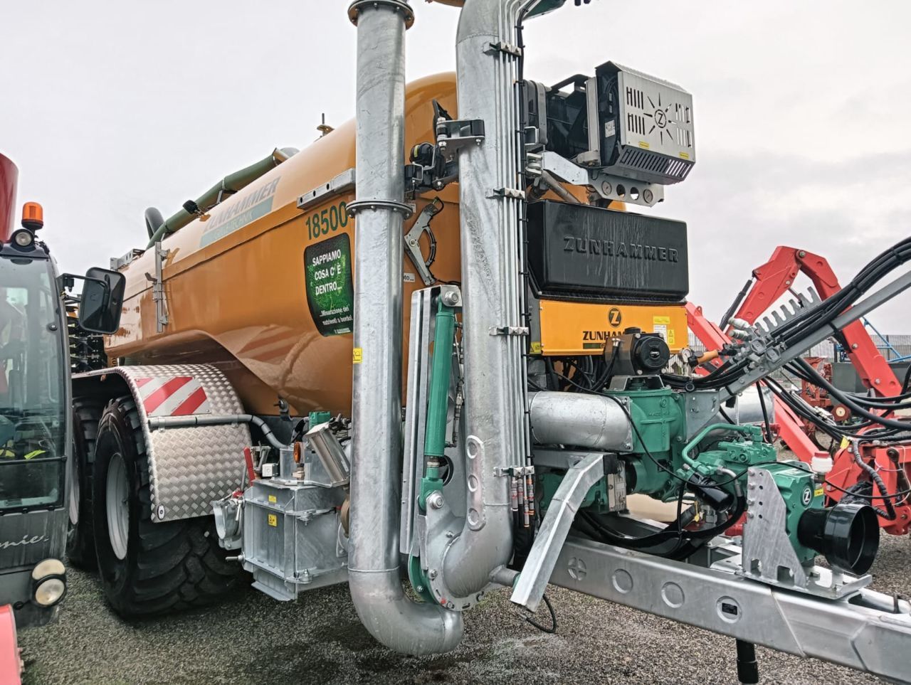 E-FARM: ZUNHAMMER 18500 - Gülletechnik selbstfahrend - id KRJSUXV - Baujahr: 2023 - Italien