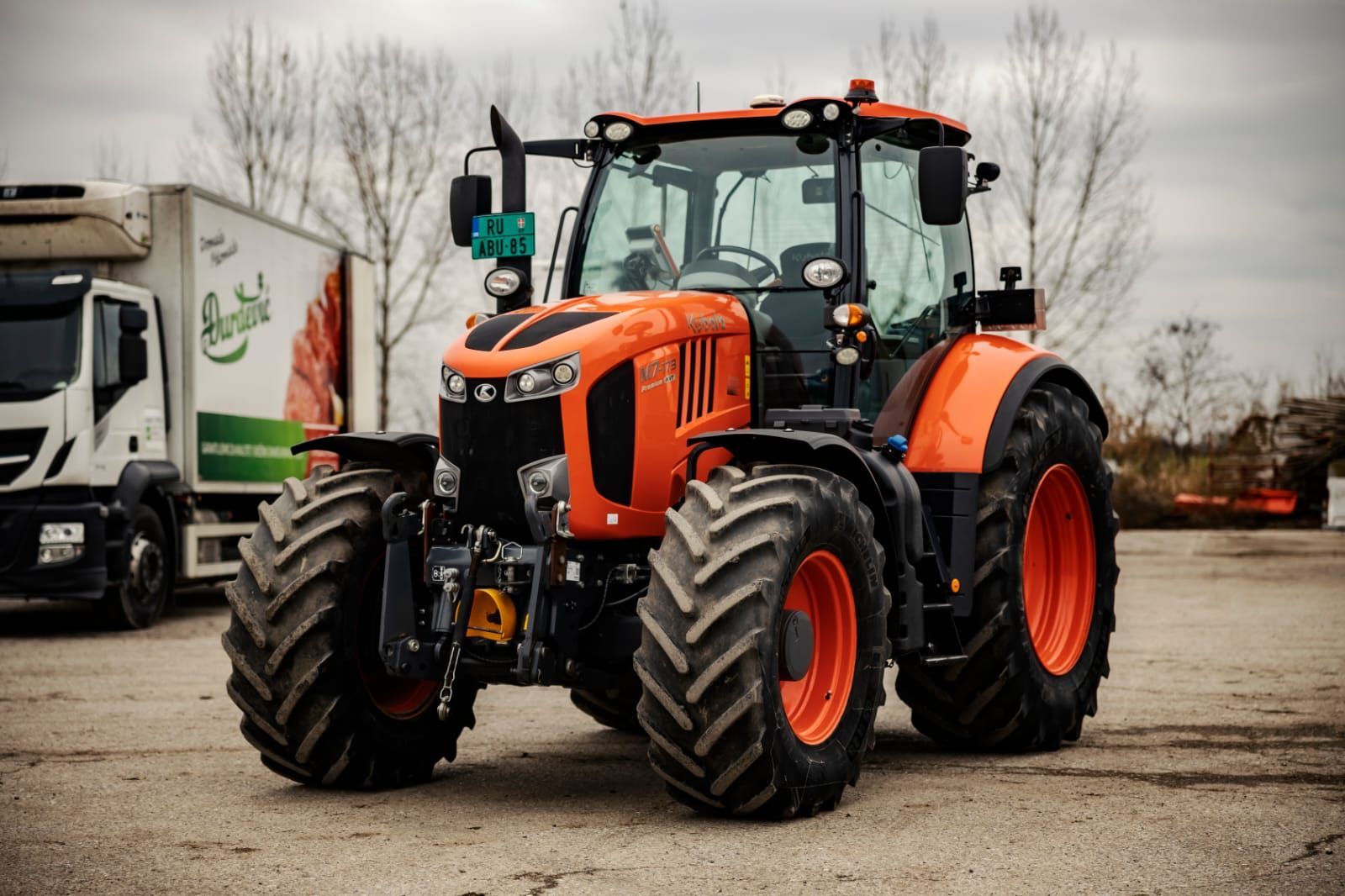 E-FARM: Kubota M7-131 - Tracteur - id WN9K5XV - 66 000 € - Année: 2020 - Lecture du nombre d'heure: 3 050,Puissance du moteur (chevaux): 173,Serbie