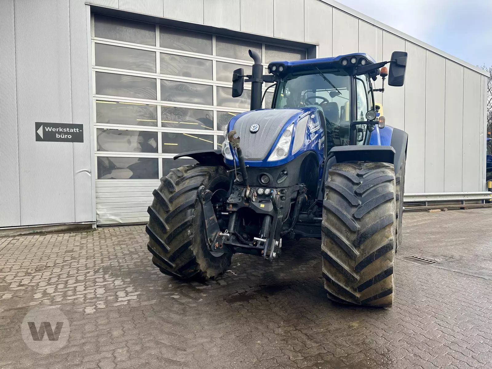 E-FARM: New Holland T7.315 - Tractor - id SPJAU5Q - €142,500 - Engine hours: 3 - 402,Engine power (HP): 300,Germany