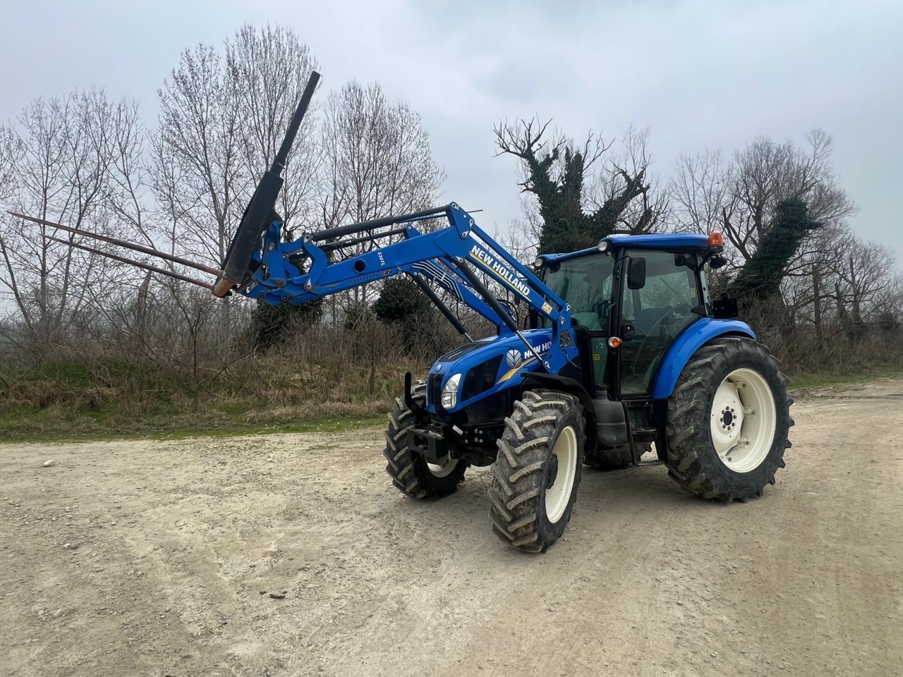 New Holland T5.115 Trattore