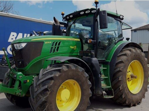 John Deere 6215 R Tractor 60.000 €
