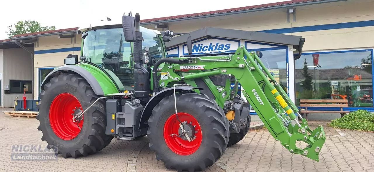 E-FARM: Fendt 724 Vario - Traktor - id DVB1MKM - 178 000 € - Rok produkcji: 2020 - Motogodziny: 2554,Moc silnika: 241,Niemcy