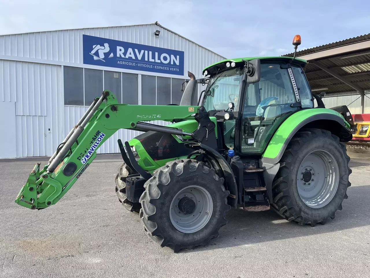 Deutz-Fahr AgroTron 6130.4 TTV Tracteur 35 000 €