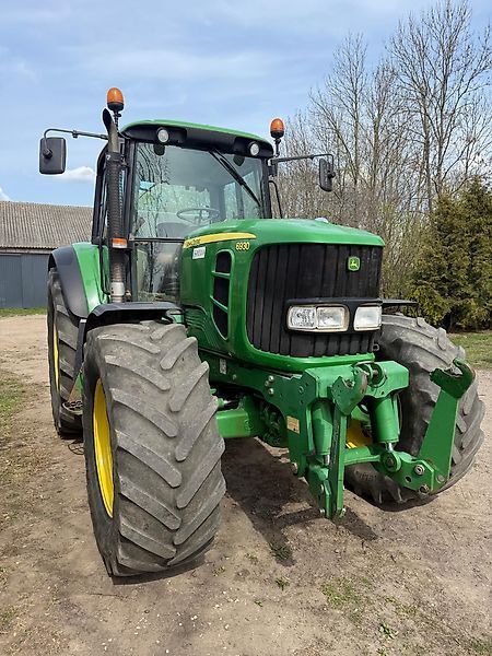 John Deere 6930 Traktor 44 810 €