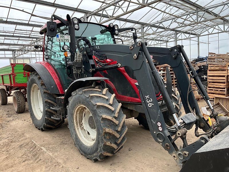 E-FARM: Valtra A95 - Trattore - id Z2PEHTW - 47.500 € - Anno di costruzione: 2022 - Ore: 850,Germania