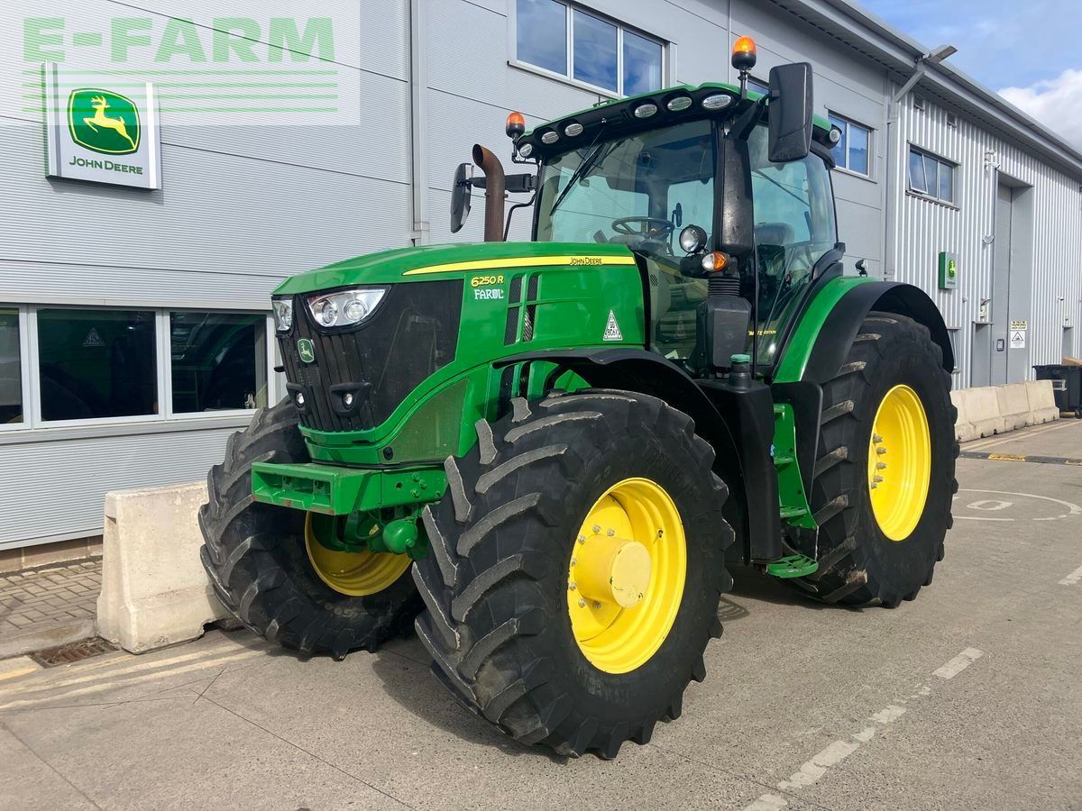 John Deere 6250 R Traktor 109.586 €