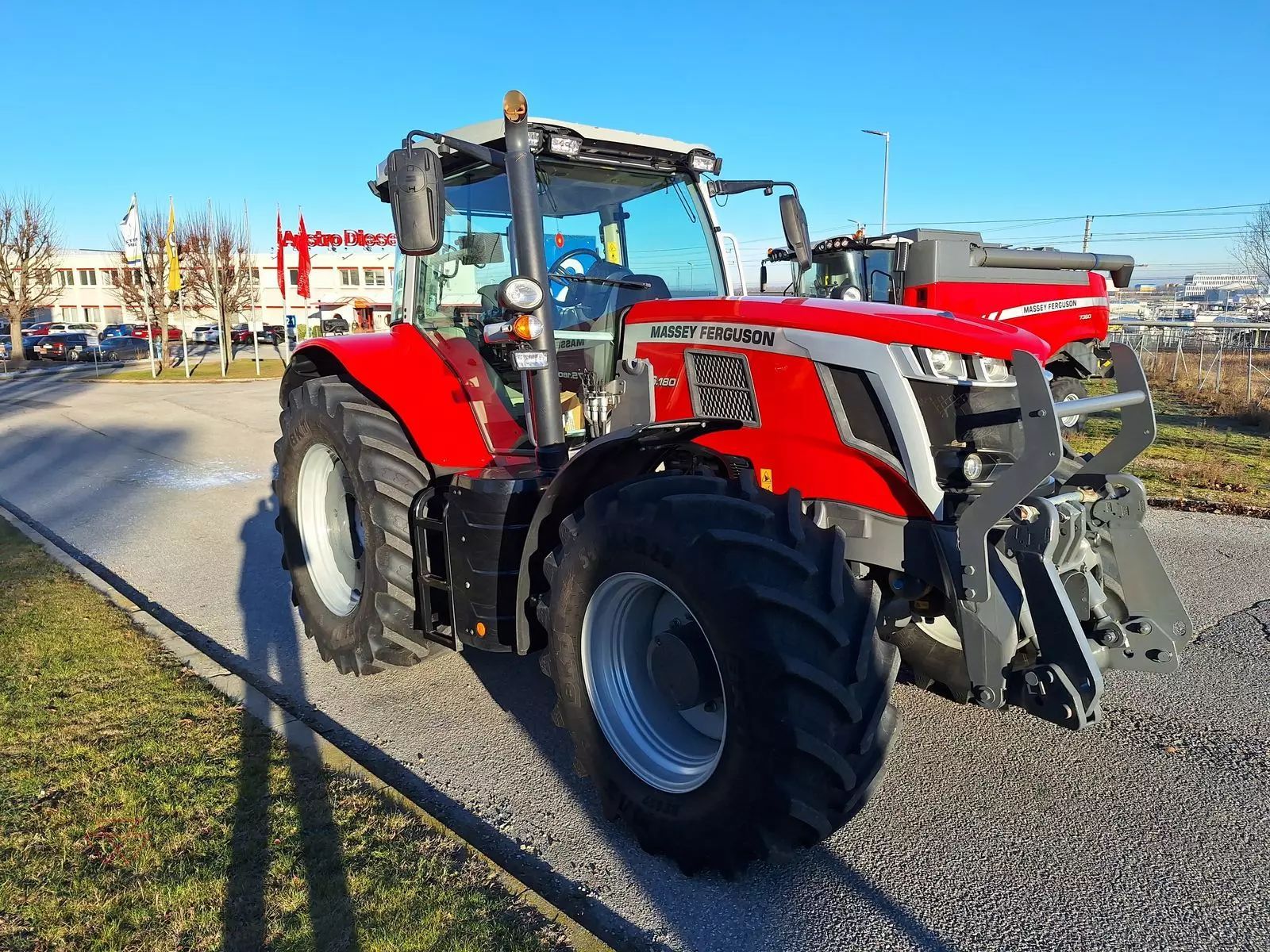 Massey Ferguson MF 7S.180 Tractor €129,000